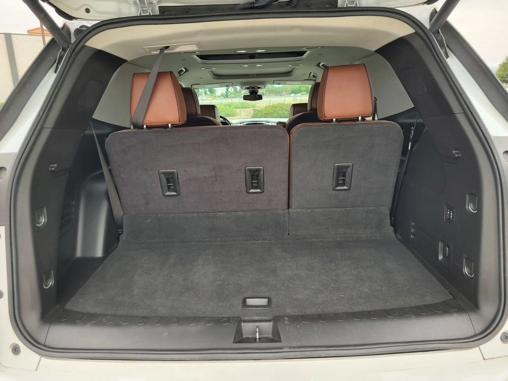 Used 2019 Chevrolet Traverse High Country w/ LPO, Floor Liner Package AWD/4WD image 10