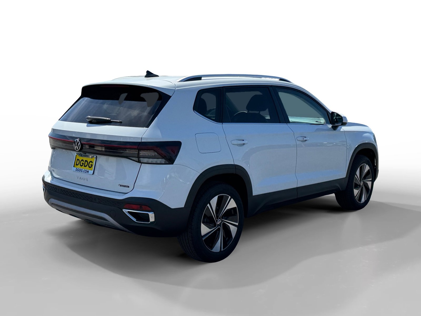 New 2026 Volkswagen Taos SE AWD/4WD image 5