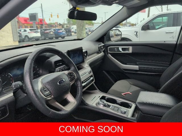 Used 2024 Ford Explorer XLT AWD/4WD image 7