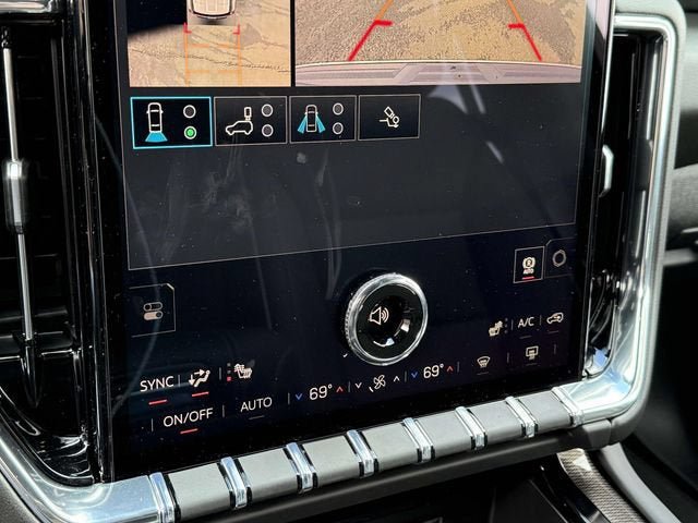 New 2026 GMC Yukon XL Elevation AWD/4WD image 17