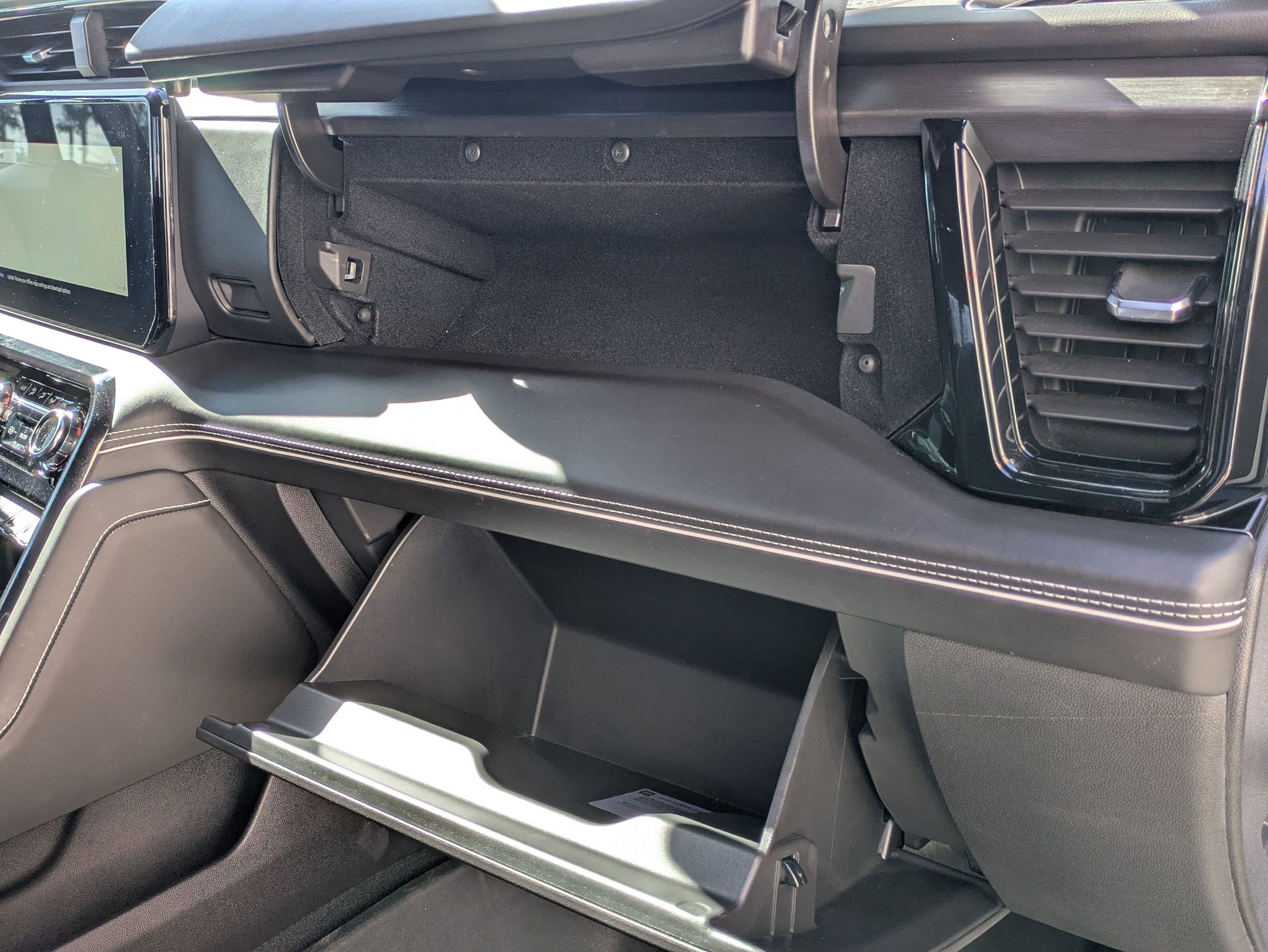 Certified 2024 GMC Sierra 1500 AT4X w/ AT4X AEV Edition image 32