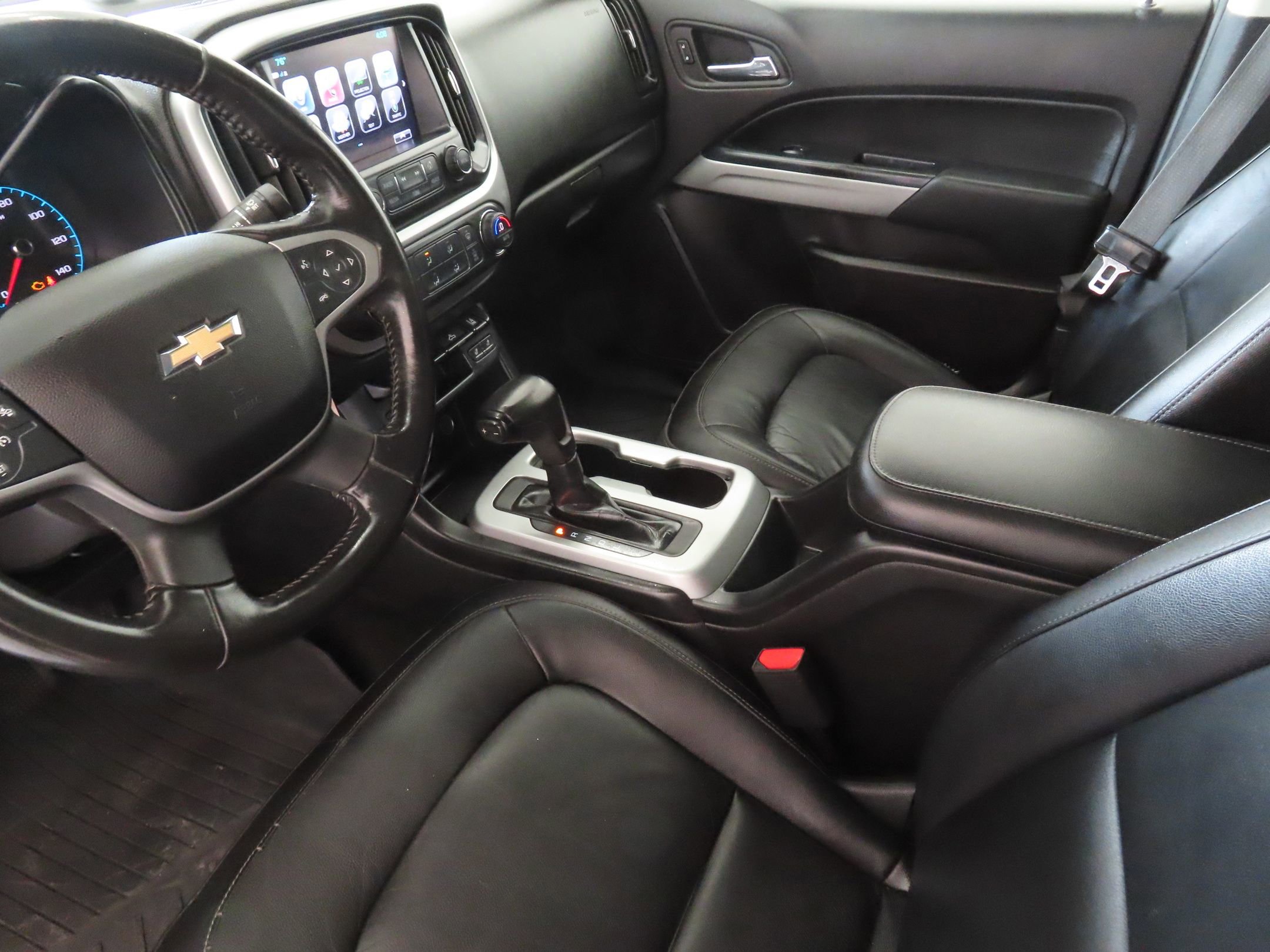 Used 2017 Chevrolet Colorado LT w/ Luxury Package, Chrome RWD image 20