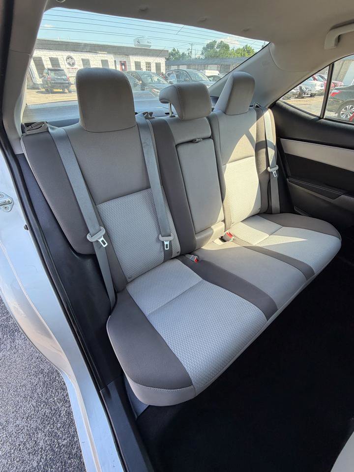 Used 2019 Toyota Corolla LE FWD image 17