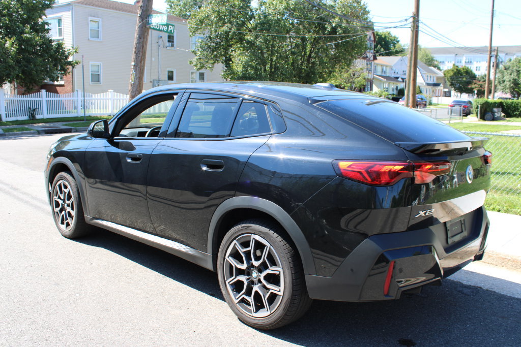 Used 2026 BMW X2 xDrive28i AWD/4WD image 7