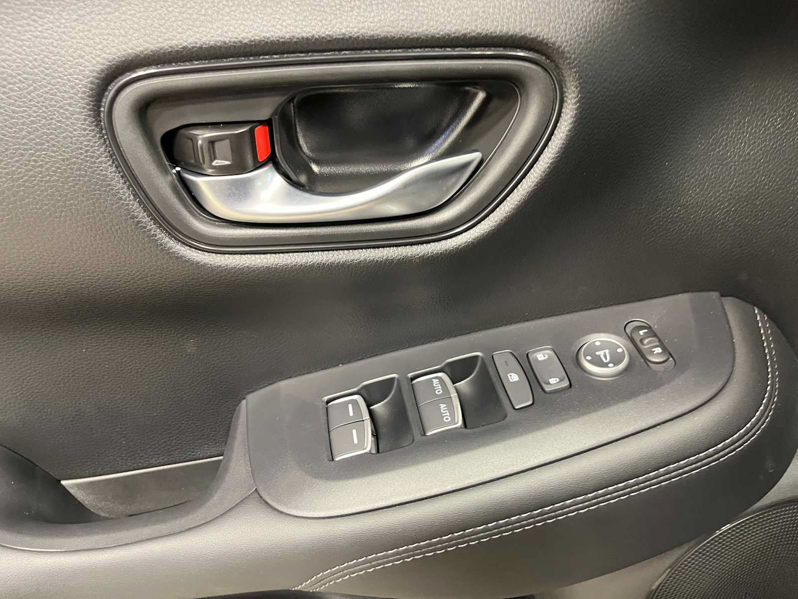 New 2027 Honda HR-V EX-L image 13