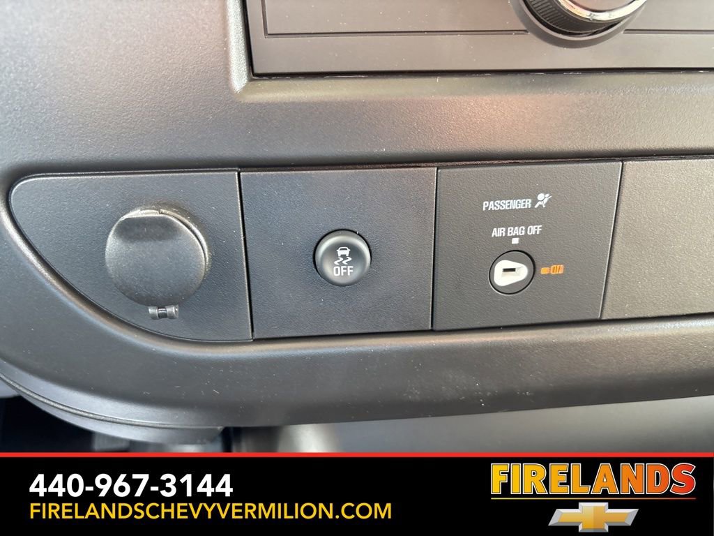 New 2026 Chevrolet Express 3500 RWD image 23