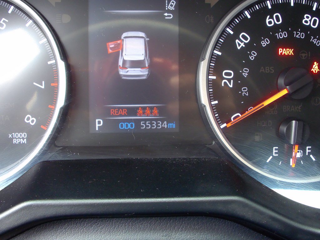 Used 2019 Toyota RAV4 LE w/ Carpet Mat Package FWD image 11