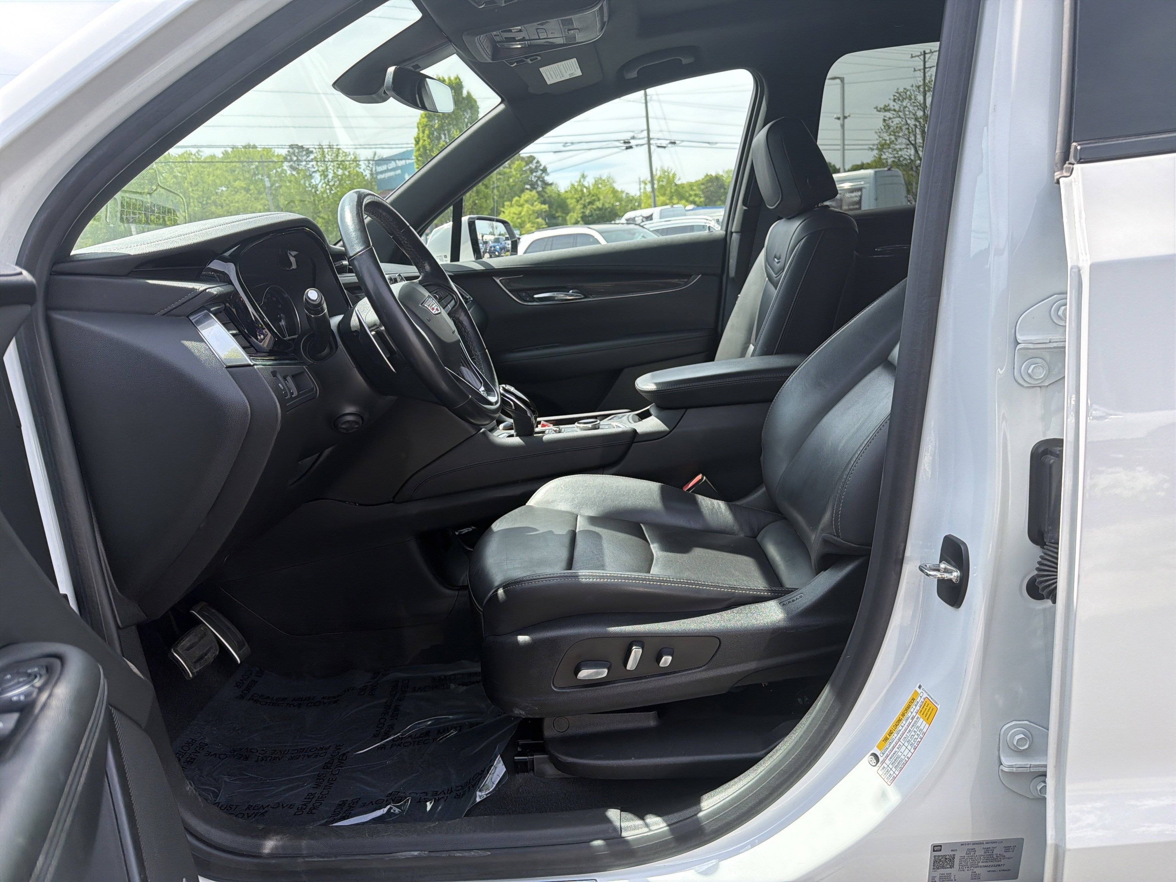 Used 2021 Cadillac XT6 Sport image 16