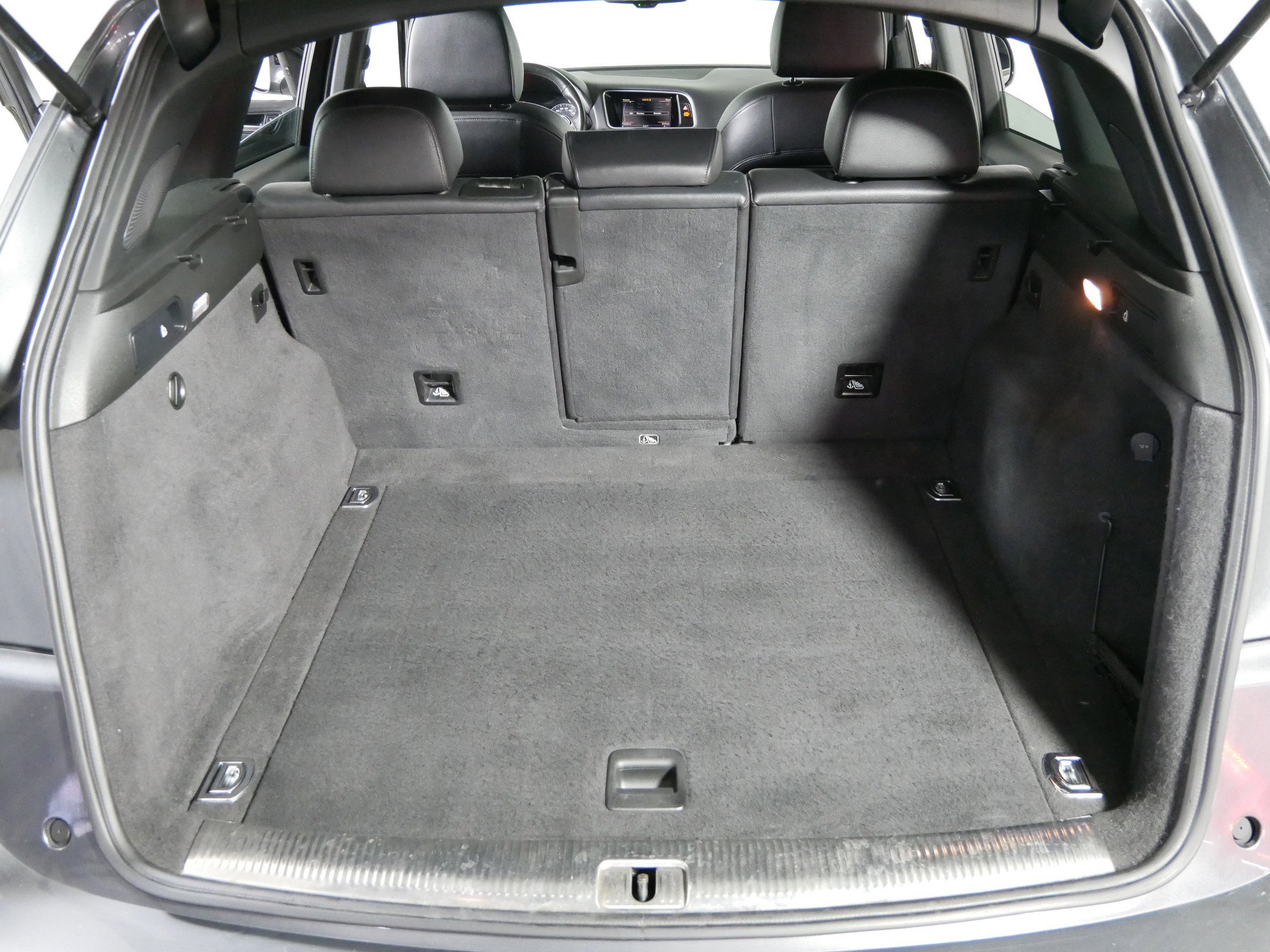 Used 2016 Audi Q5 3.0T Premium Plus w/ Technology Package image 18