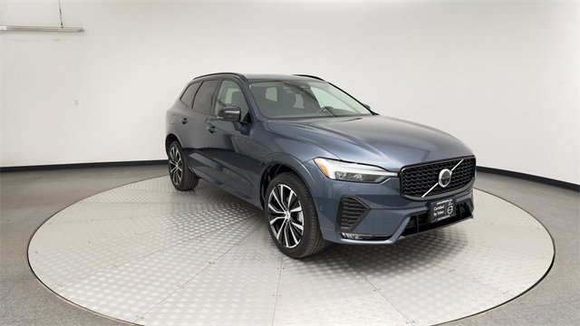 Used 2025 Volvo XC60 B5 Plus image 8