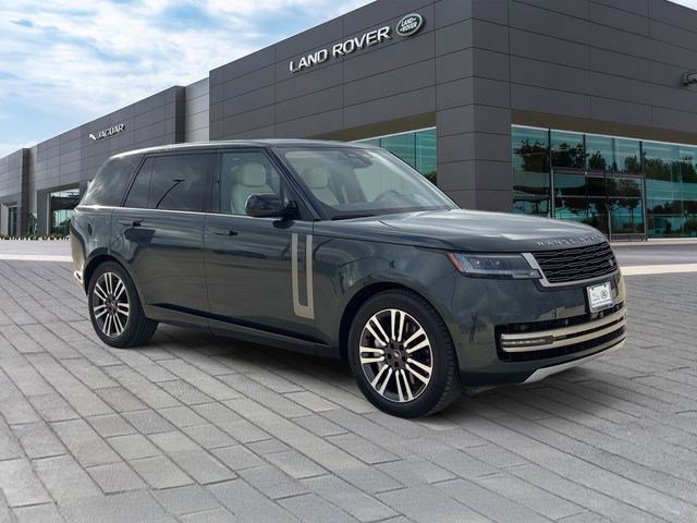 Used 2024 Land Rover Range Rover Long Wheelbase SE image 7