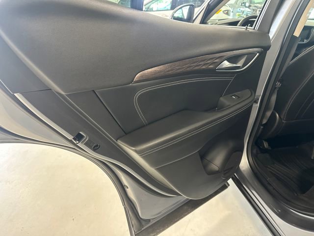 Used 2022 Buick Envision Avenir w/ Premium Seat Package AWD/4WD image 34