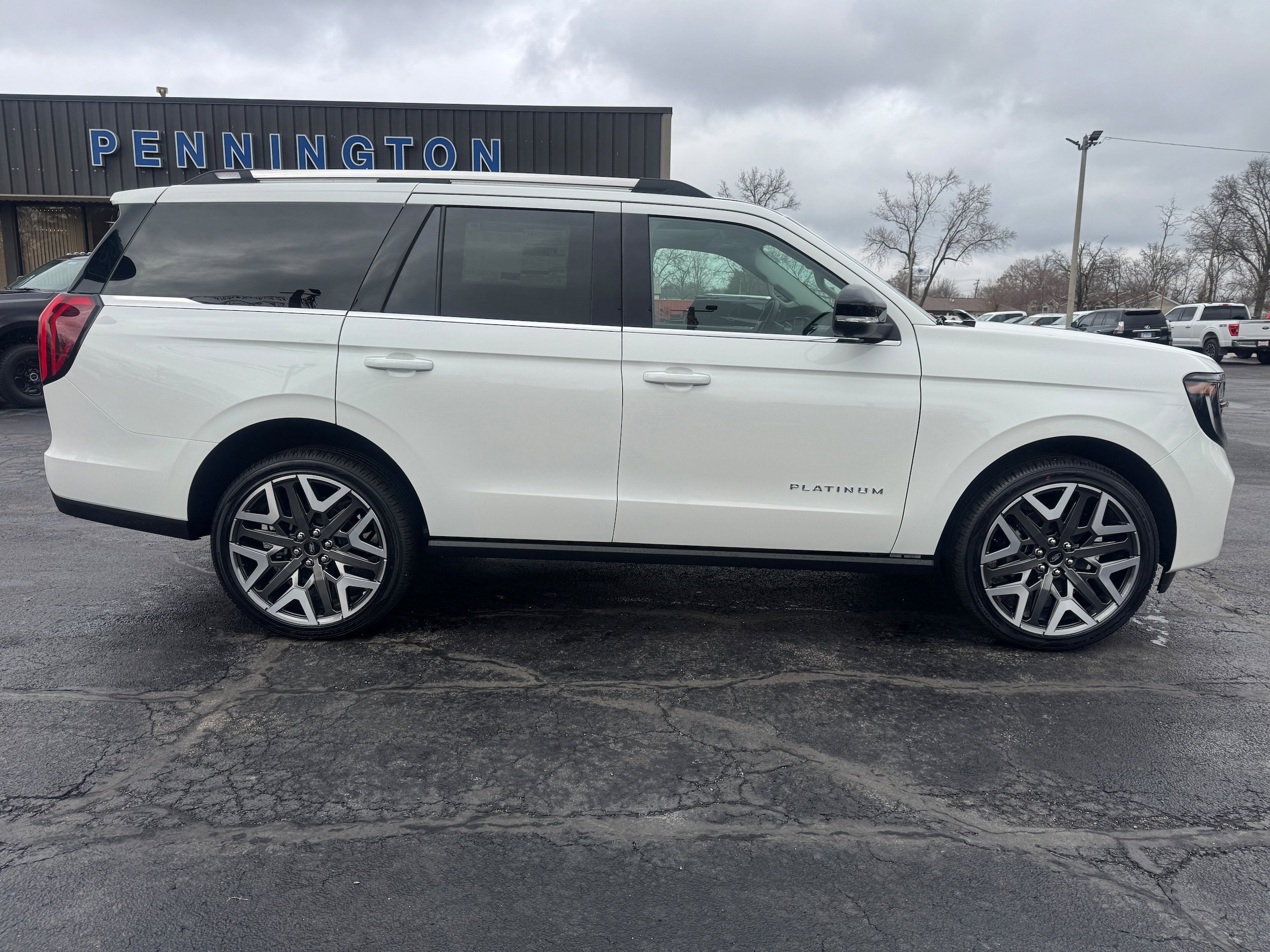 New 2026 Ford Expedition Platinum w/ Platinum Ultimate Package image 8