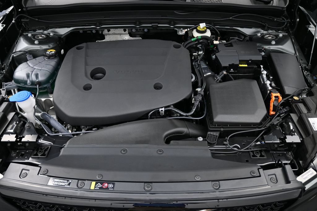 New 2026 Volvo XC40 B4 Core w/ Protection Package Premier FWD image 13