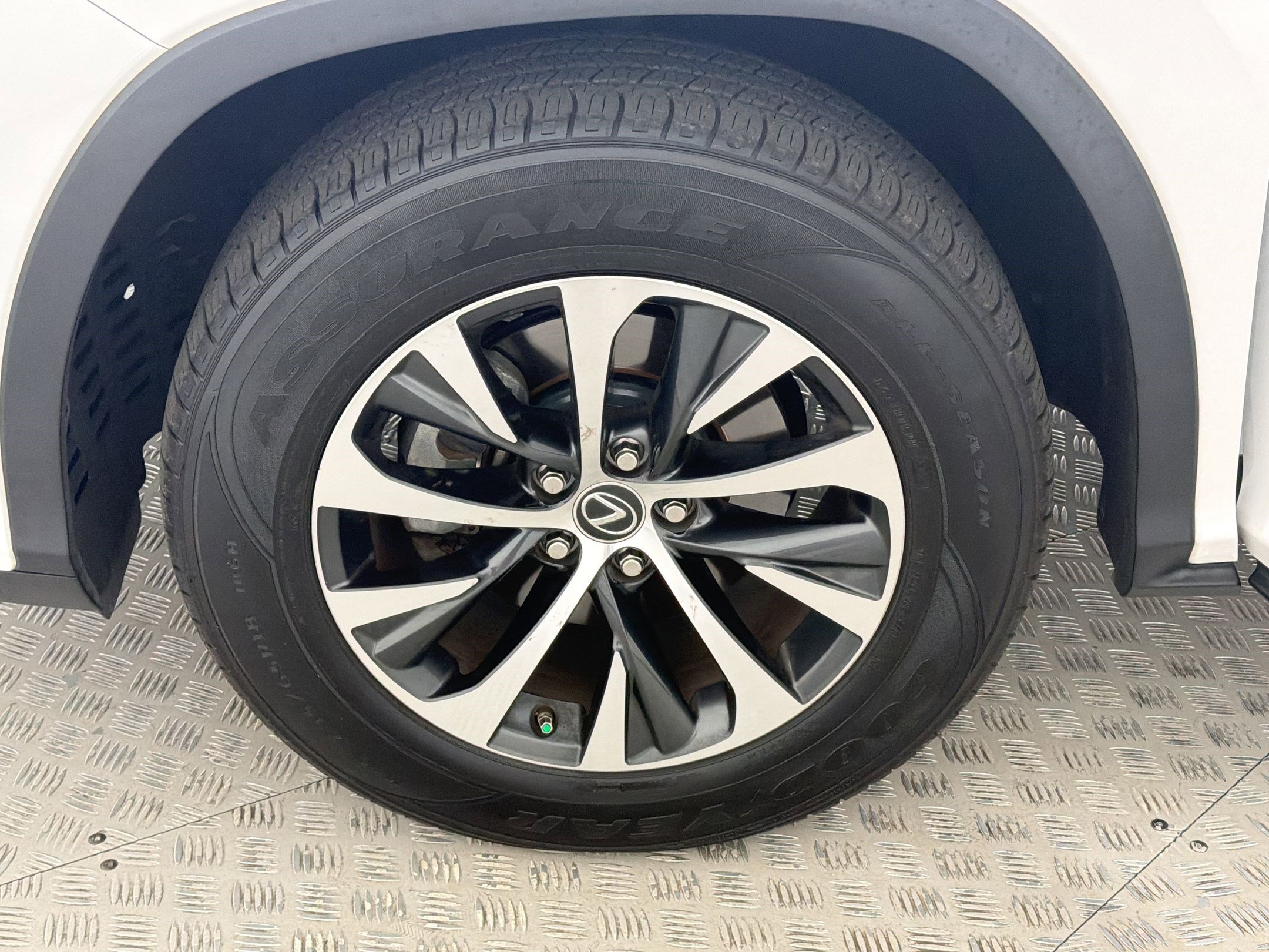 Used 2020 Lexus RX 350 AWD w/ Premium Package image 11