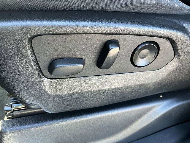 Used 2022 Chevrolet Silverado 1500 LT AWD/4WD image 15