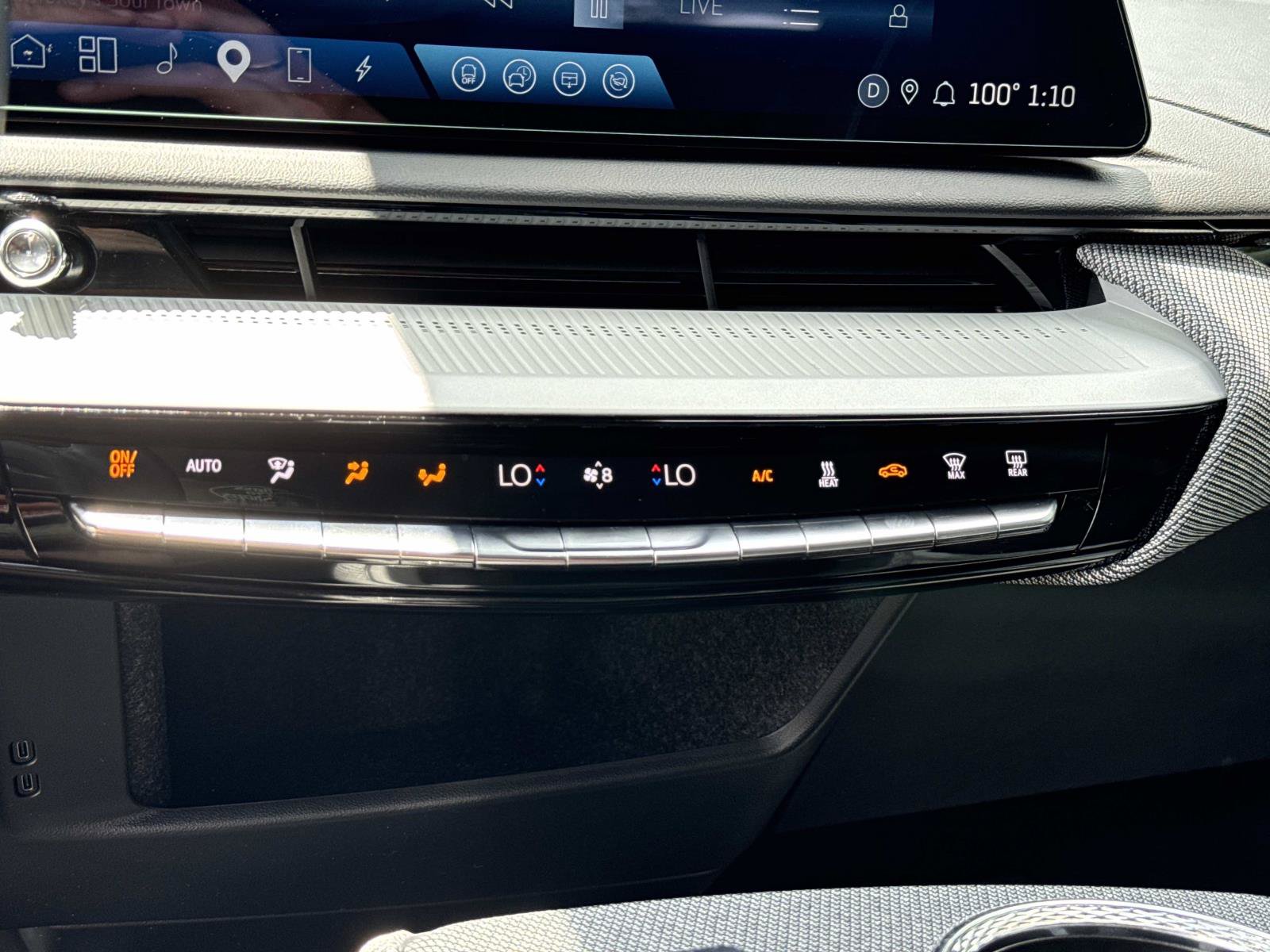 Certified 2025 Cadillac Optiq Sport 2 AWD/4WD image 22