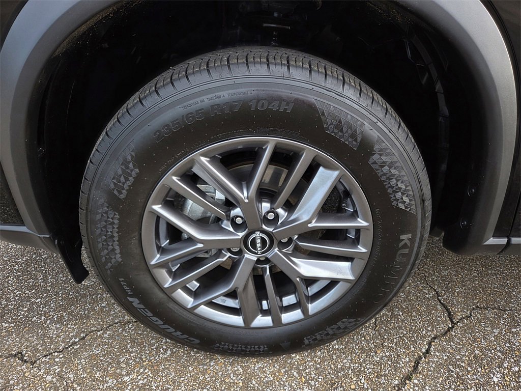 Certified 2025 Nissan Rogue S image 21