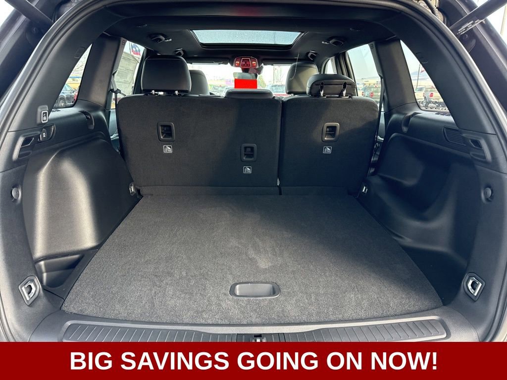 New 2025 Jeep Grand Cherokee Limited w/ Black Appearance Package image 47