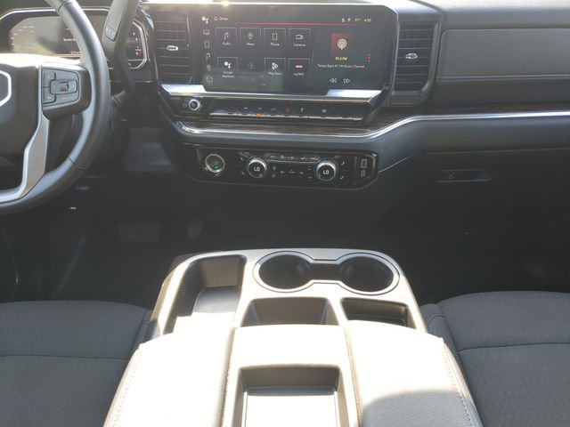 Used 2024 GMC Sierra 1500 SLE image 17