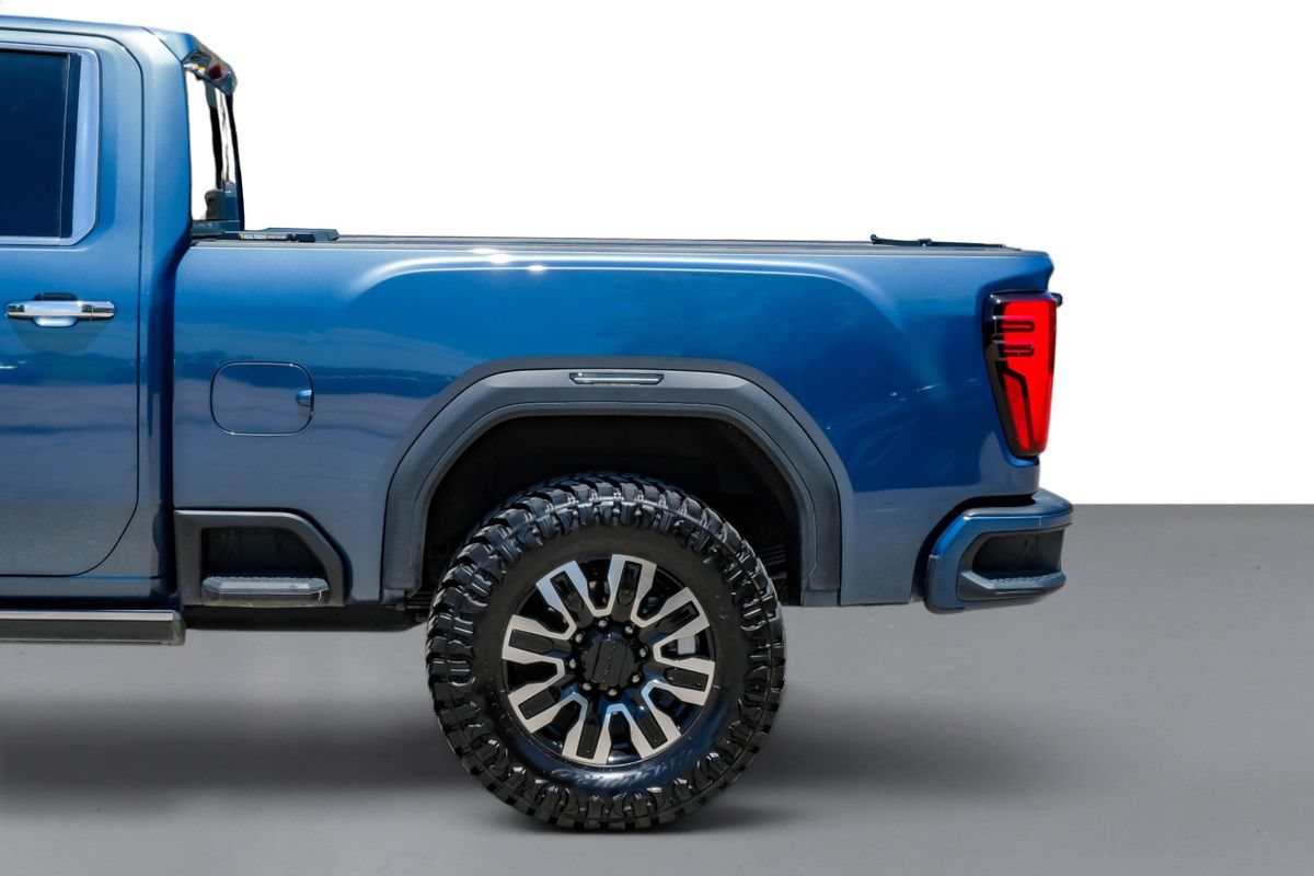 Used 2025 GMC Sierra 2500 Denali Ultimate AWD/4WD image 11