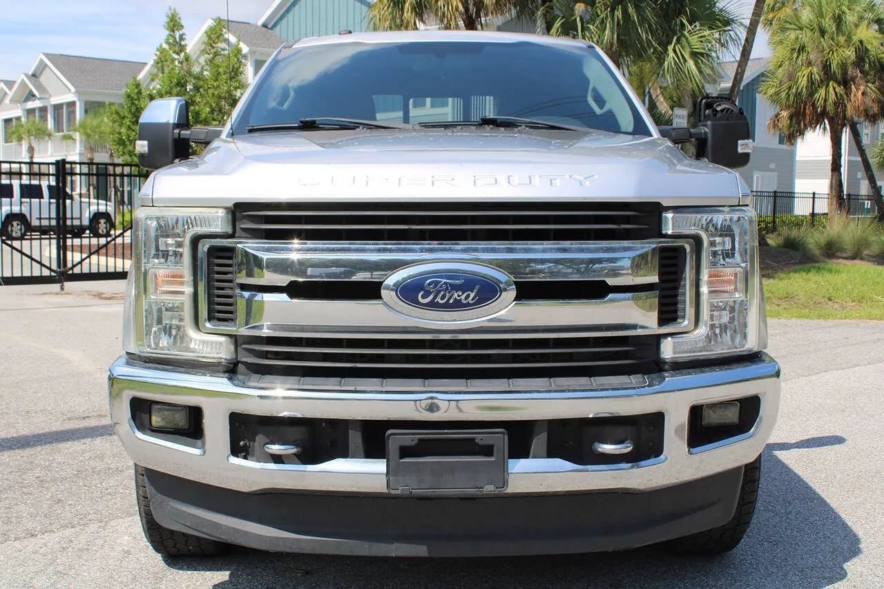 Used 2018 Ford F250 XLT w/ XLT Premium Package AWD/4WD image 2