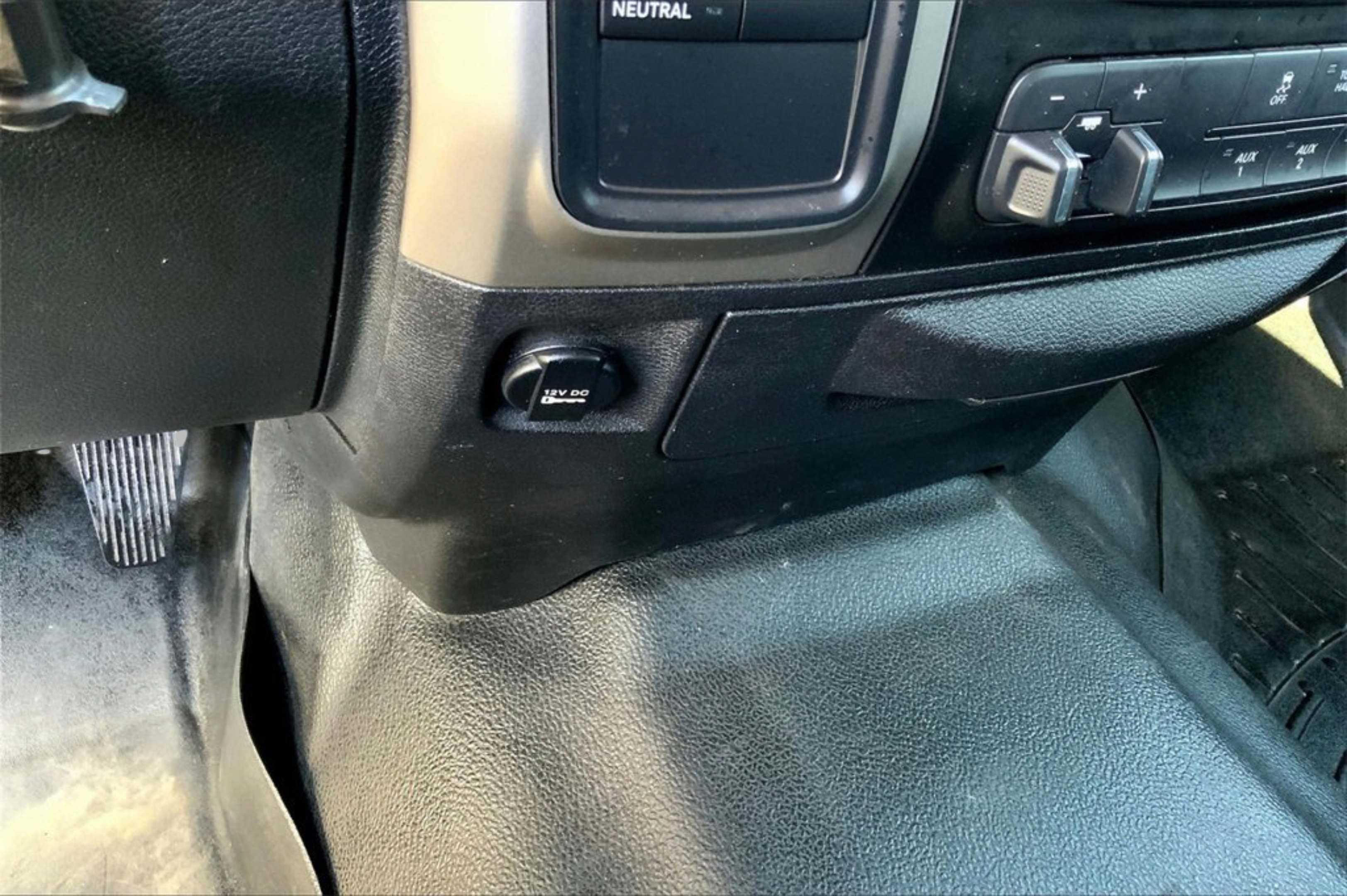 Used 2014 RAM 2500 SLT w/ Protection Group AWD/4WD image 27