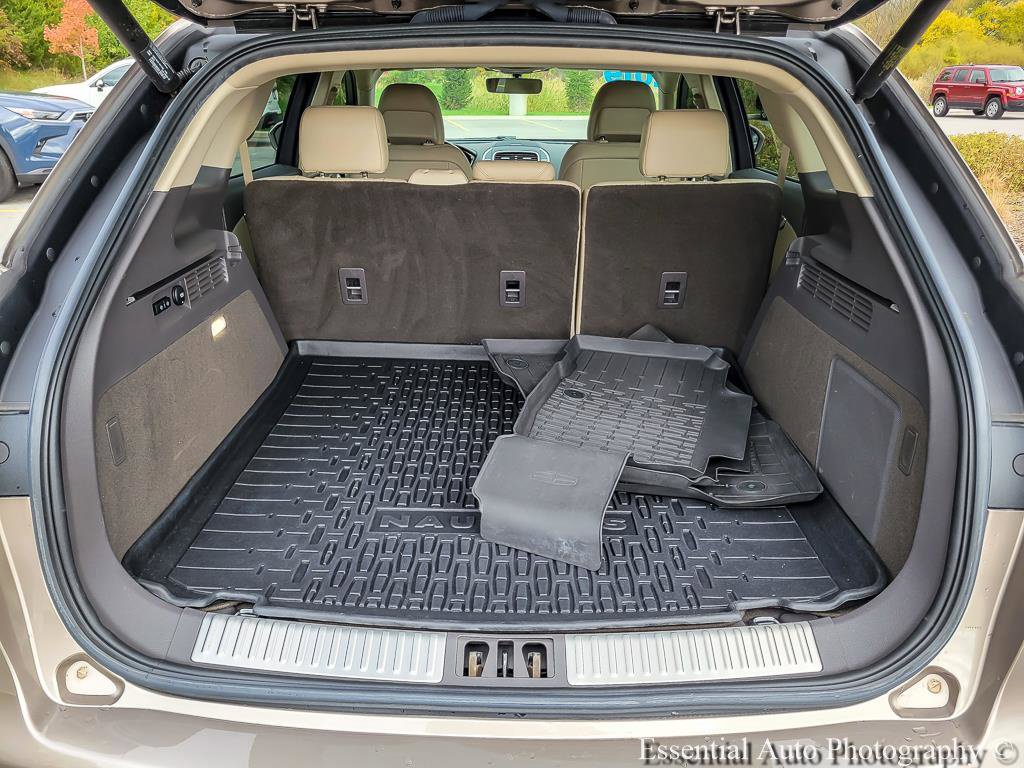 Used 2019 Lincoln Nautilus Select w/ Cargo Utility Package FWD image 28