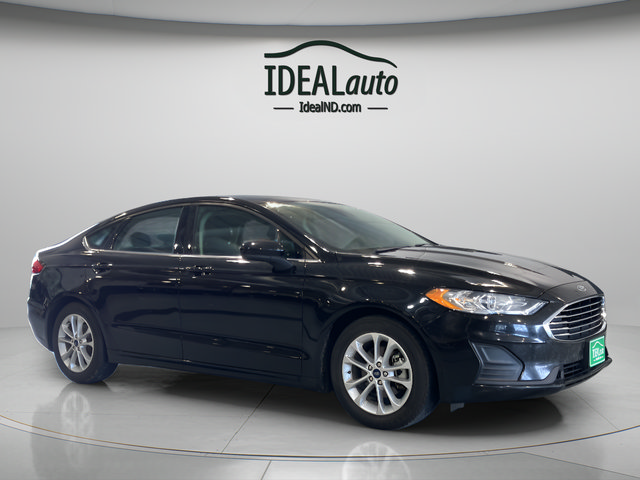Used 2019 Ford Fusion SE FWD image 2