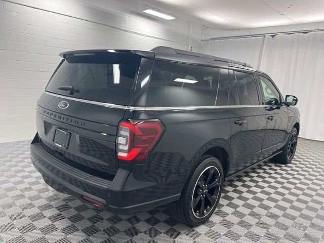 Used 2023 Ford Expedition Max Limited image 5