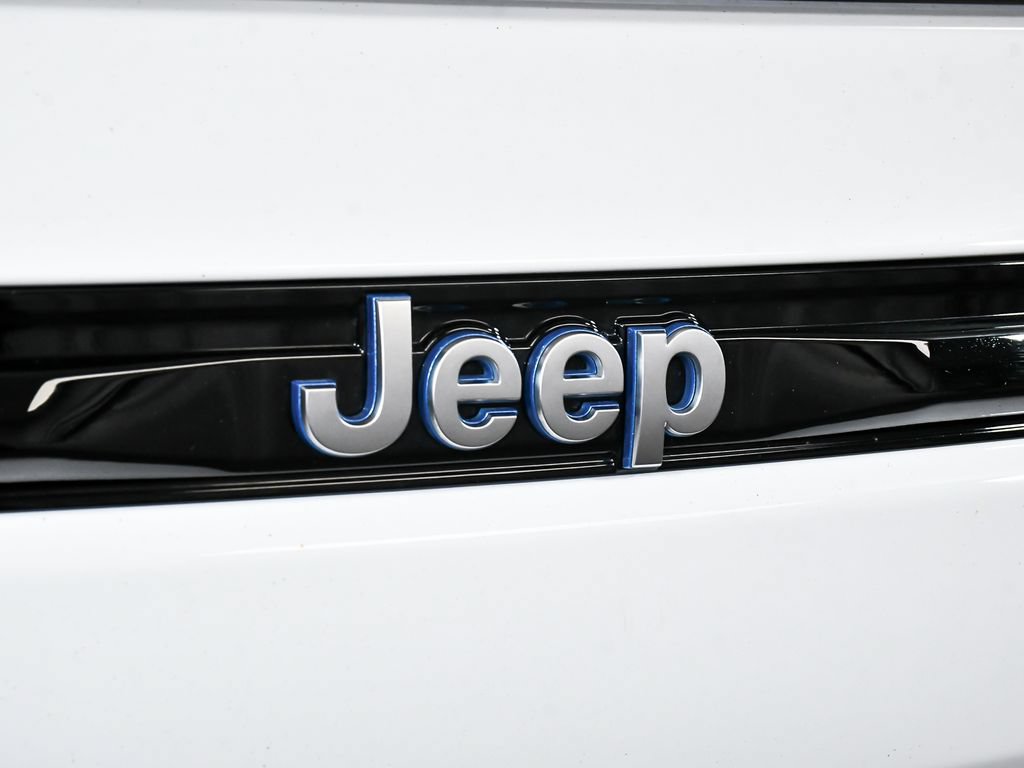 Used 2024 Jeep Grand Cherokee Limited 4xe w/ Trailer Tow Package AWD/4WD image 86