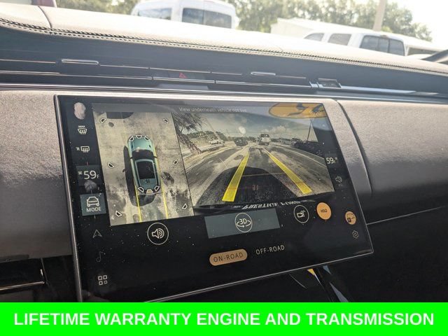 Used 2025 Land Rover Range Rover Sport SE AWD/4WD image 16