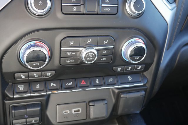Used 2023 GMC Sierra 3500 SLT w/ SLT Premium Package image 25