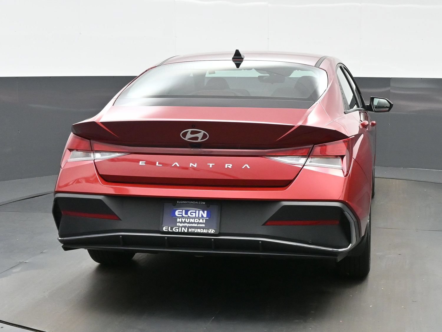 Certified 2024 Hyundai Elantra SEL FWD image 5