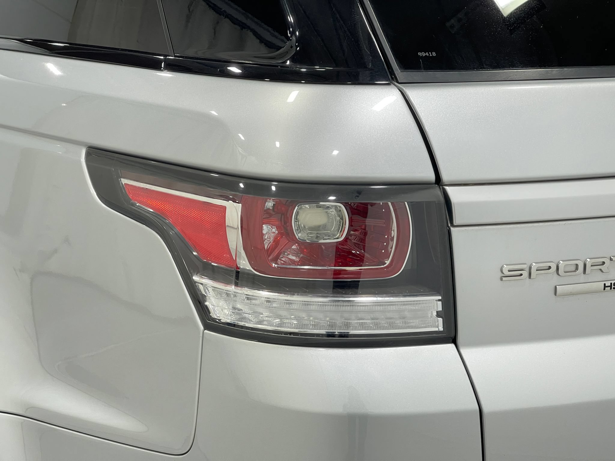 Used 2017 Land Rover Range Rover Sport HSE AWD/4WD image 34
