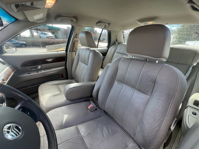 Used 2007 Mercury Grand Marquis LS image 33