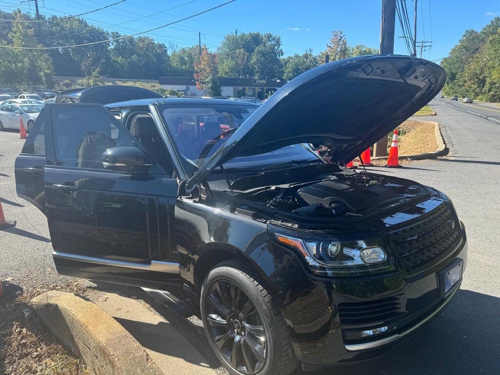 Used 2015 Land Rover Range Rover Supercharged image 2