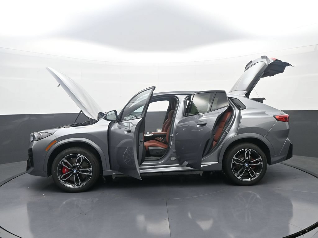 New 2026 BMW X2 xDrive28i w/ Technology Package AWD/4WD image 40