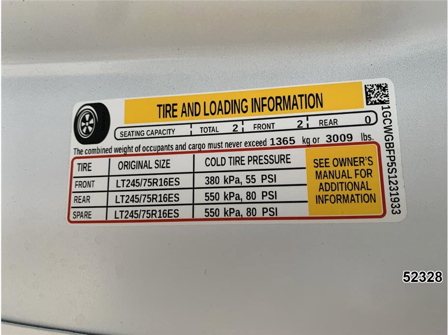 Used 2025 Chevrolet Express 2500 Extended w/ Communications Package image 19