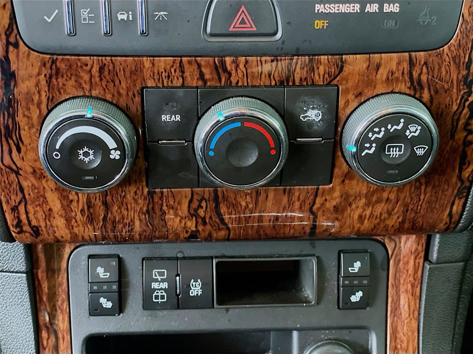 Used 2014 Chevrolet Traverse LT w/ All-Star Edition image 19