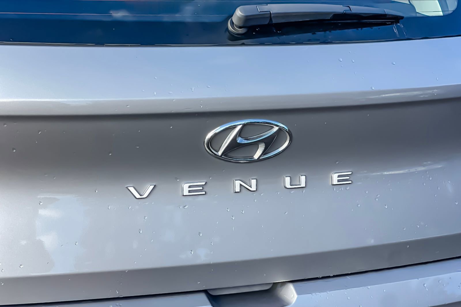 Used 2025 Hyundai Venue SEL image 39