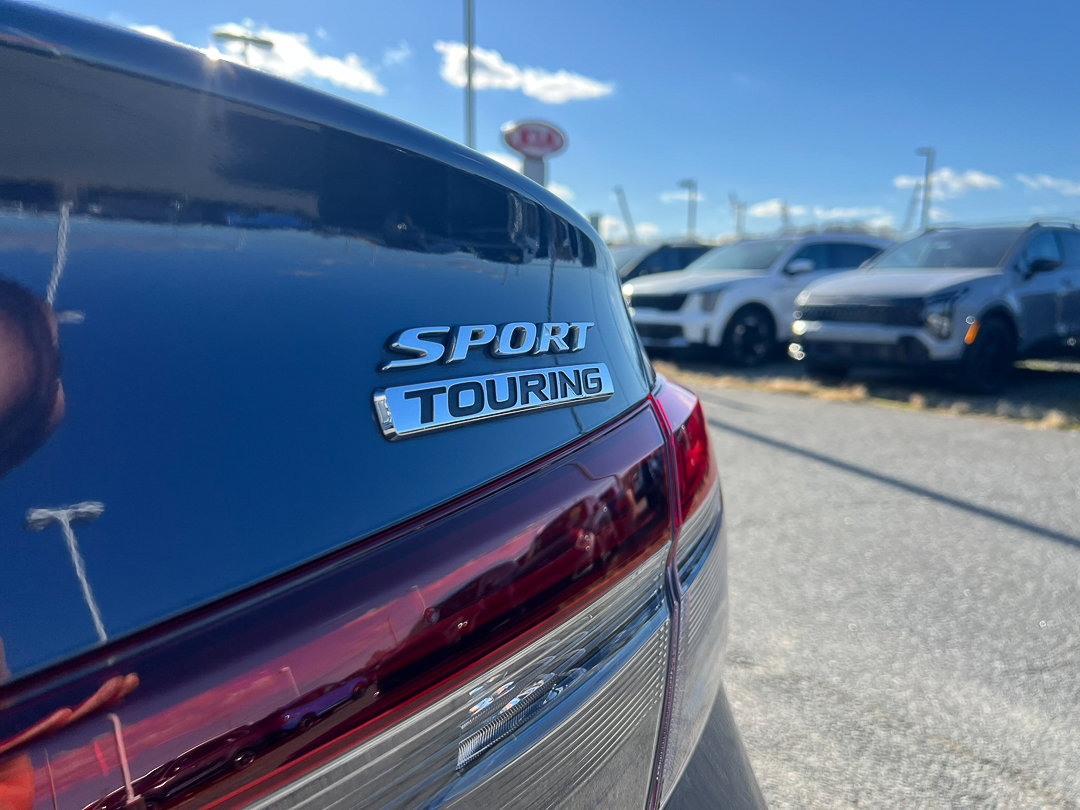 Used 2025 Honda Civic Sport image 5