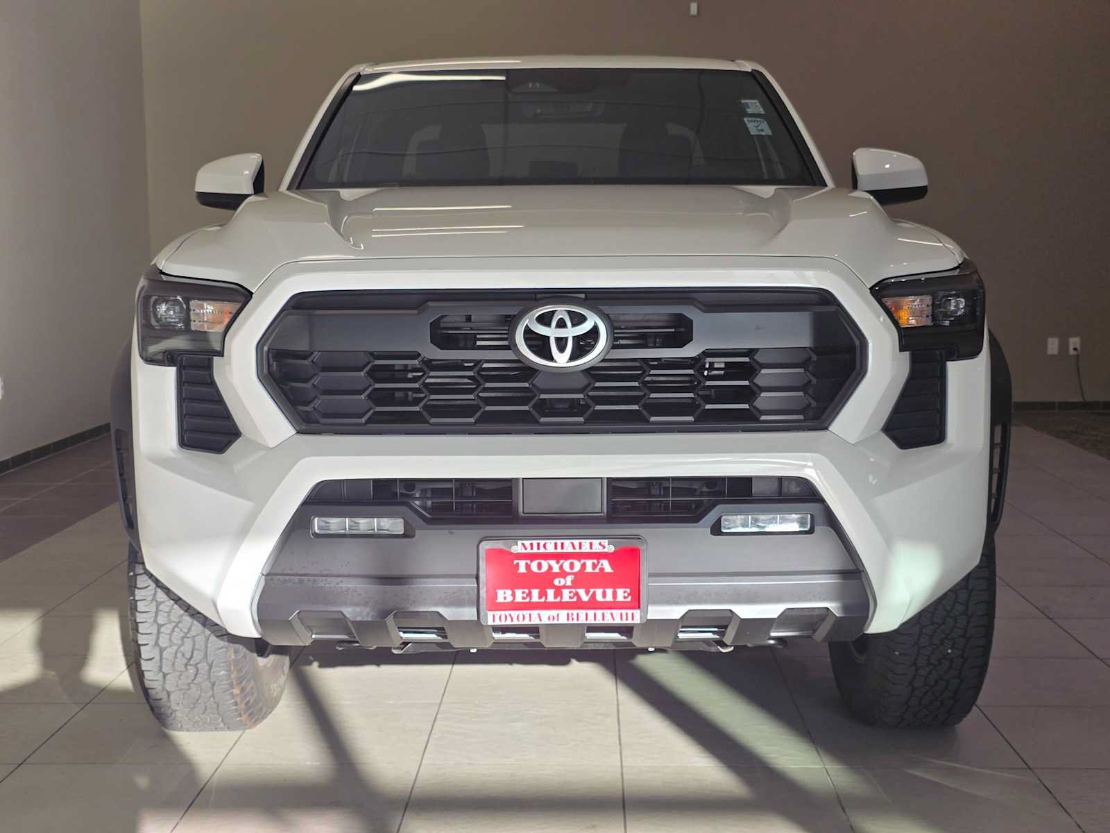 Certified 2025 Toyota Tacoma TRD Off-Road AWD/4WD image 6