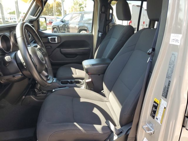 Certified 2022 Jeep Wrangler Unlimited Sport AWD/4WD image 21