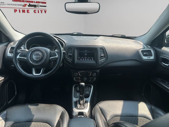 Used 2018 Jeep Compass Latitude w/ Popular Equipment Group AWD/4WD image 19