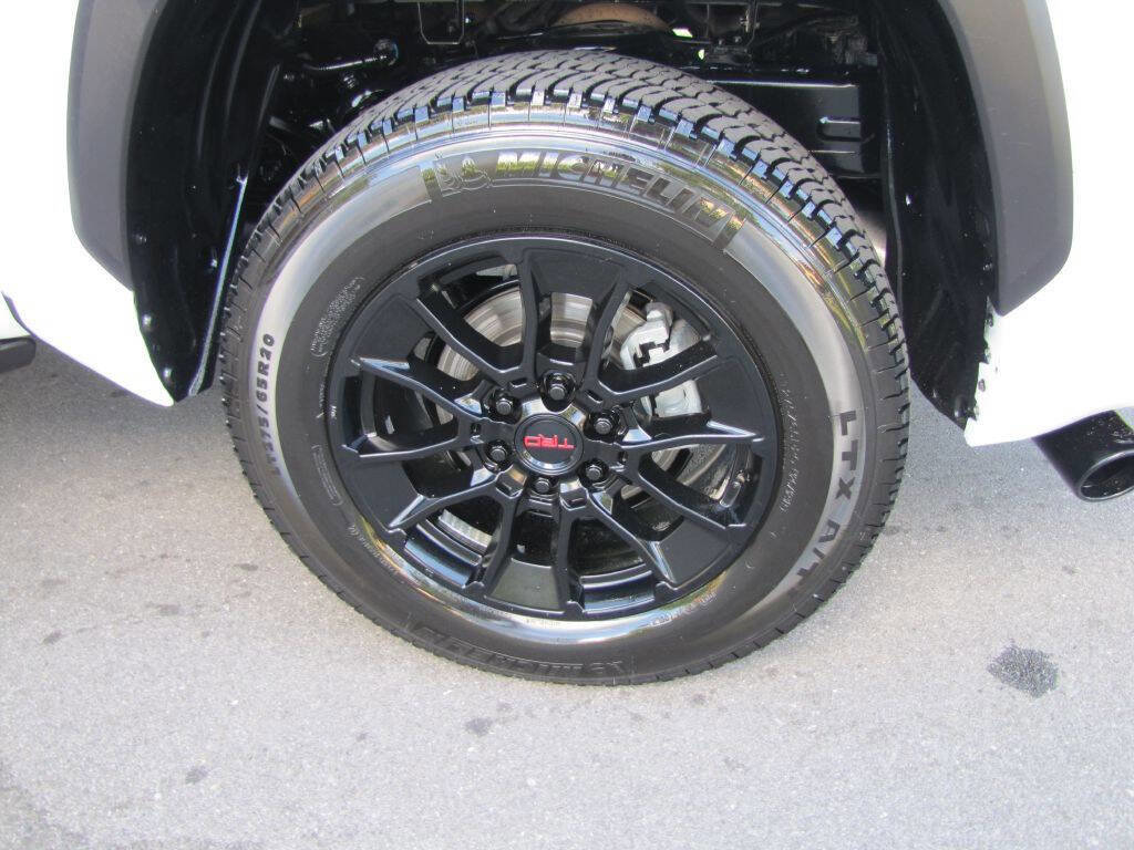 Used 2023 Toyota Tundra SR5 AWD/4WD image 33