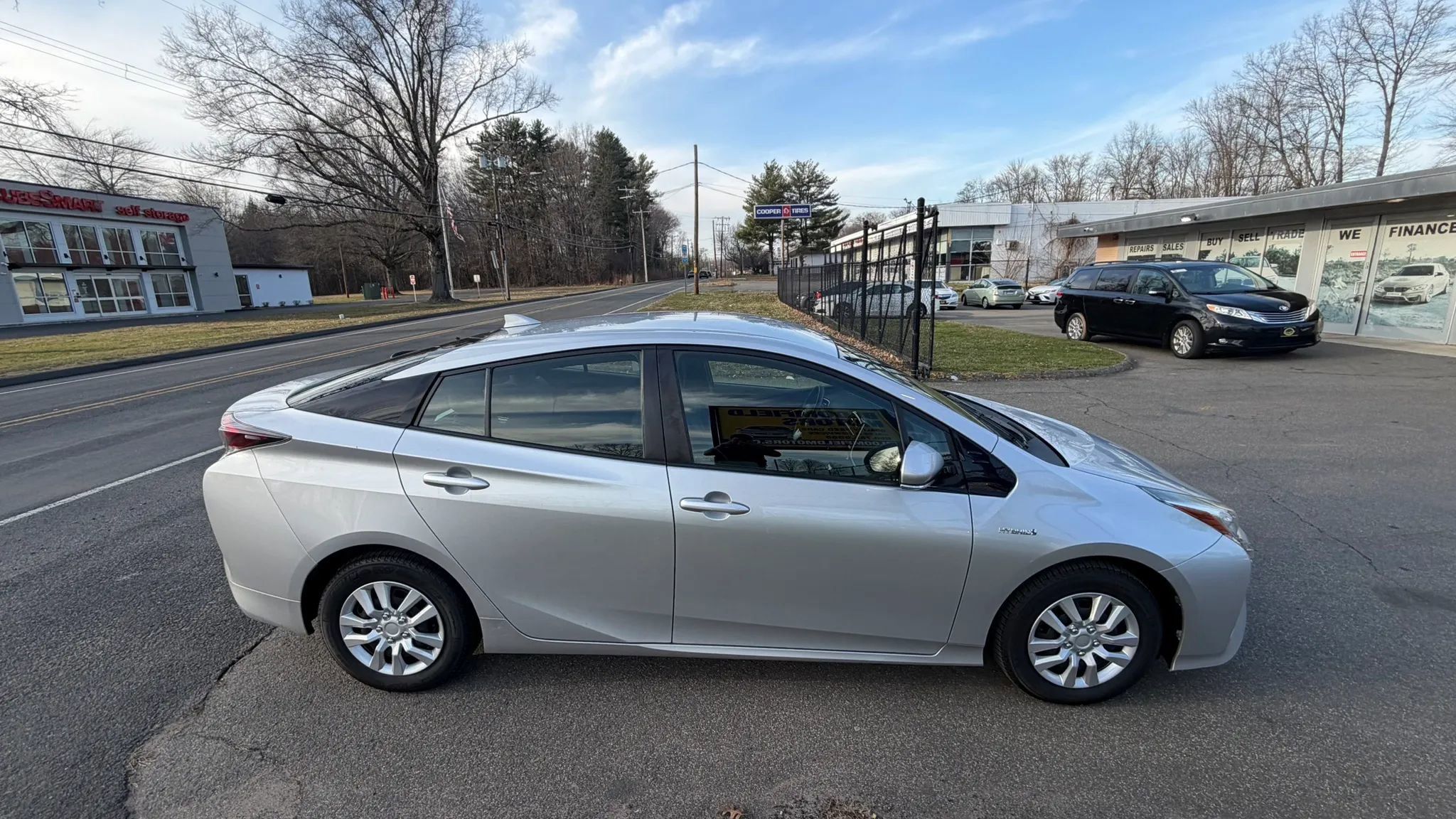 Used 2016 Toyota Prius Three image 5