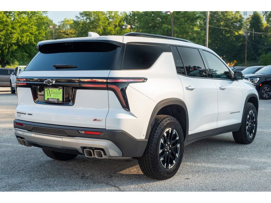 Used 2026 Chevrolet Traverse Z71 w/ Enhanced Driving Package AWD/4WD image 8