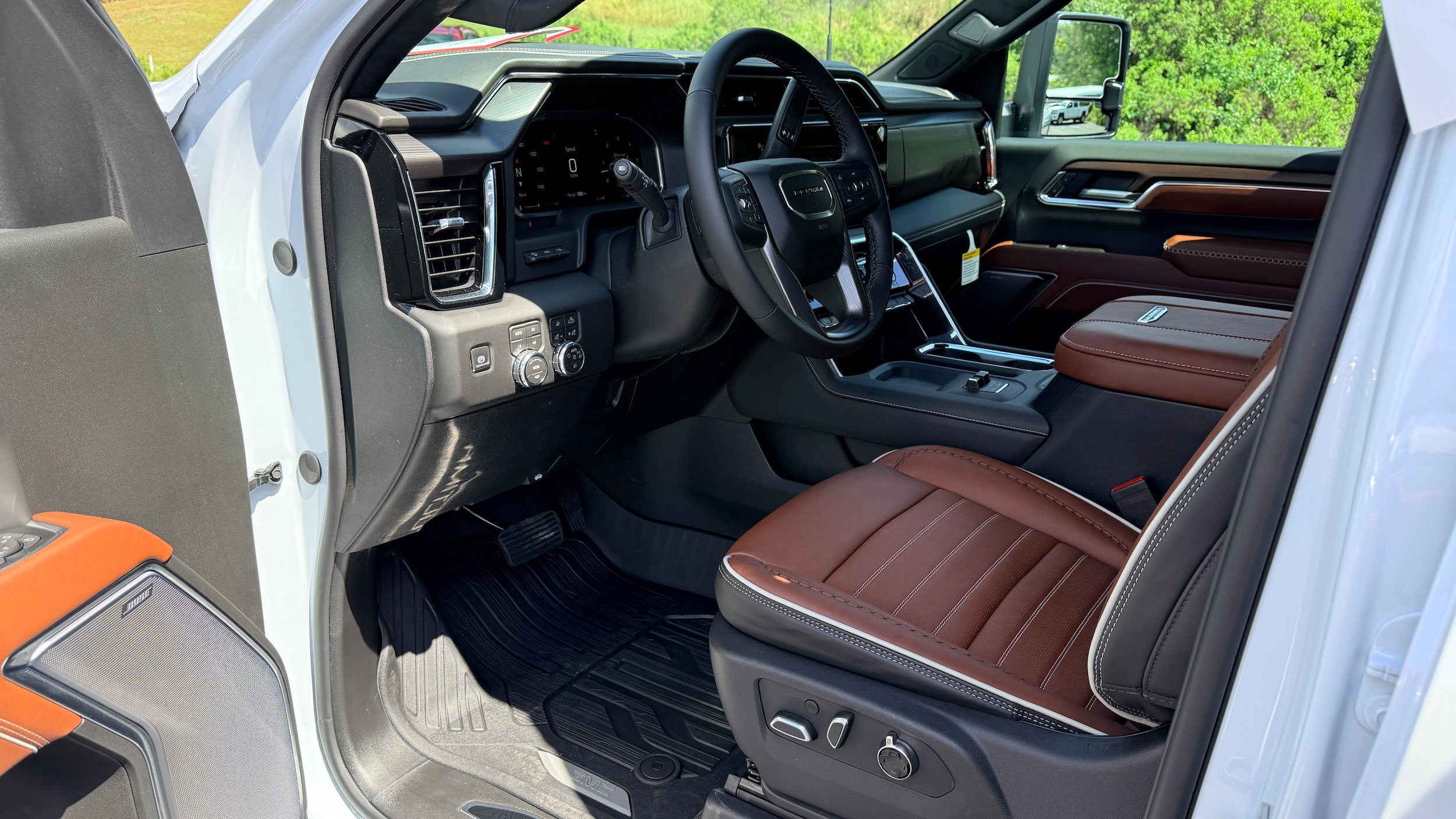 New 2026 GMC Sierra 2500 Denali Ultimate w/ Max Trailering Package AWD/4WD image 12