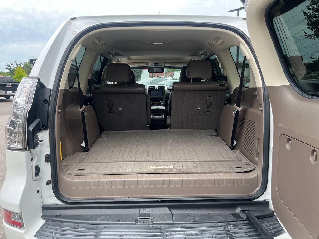 Used 2017 Lexus GX 460 Premium AWD/4WD image 22